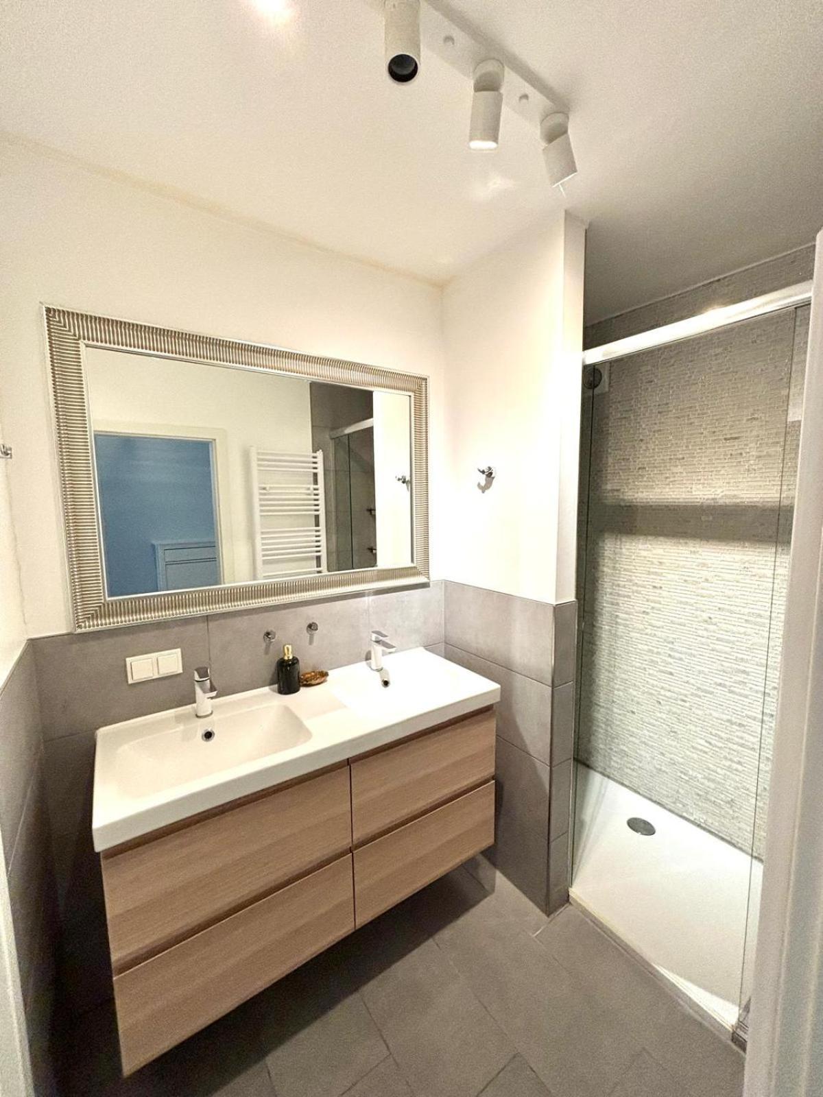 Beautiful Two Bedroom Apartment In Luxembourg City Center المظهر الخارجي الصورة